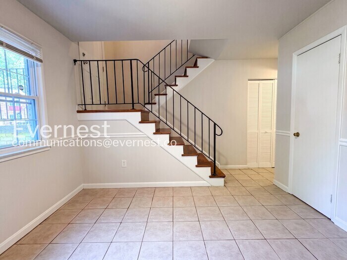 Building Photo - 14806 Bryan Ct
