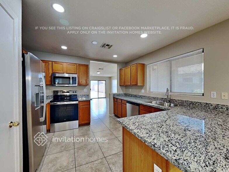 Building Photo - 8109 W Whyman Ave