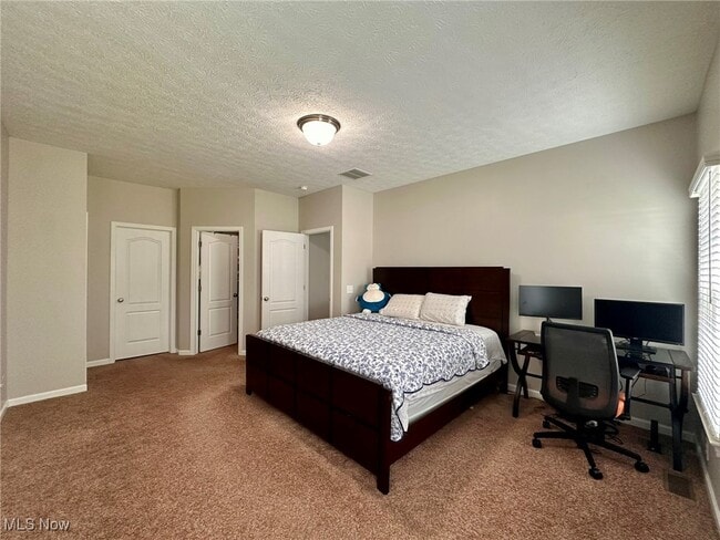 Building Photo - 10456 Dogwood Dr