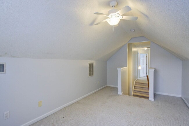 Building Photo - 101 Walnut Creek Rd