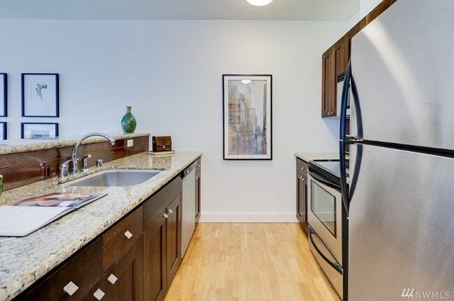 Building Photo - 1610 Belmont Ave