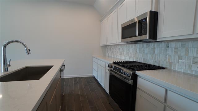 Building Photo - 6104 Vester Trl