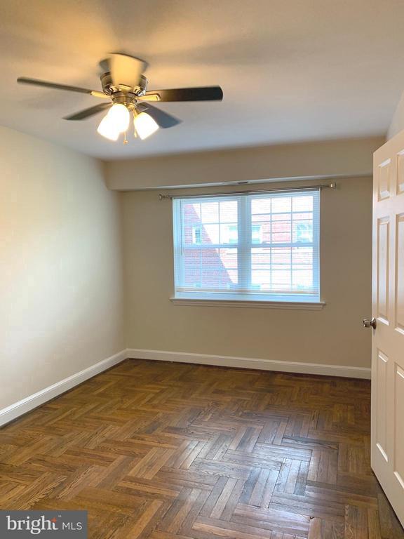 Building Photo - 1309 N Ode St