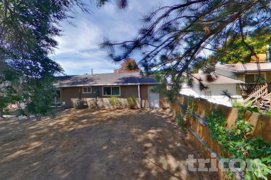 Building Photo - 4889 Milos Dr