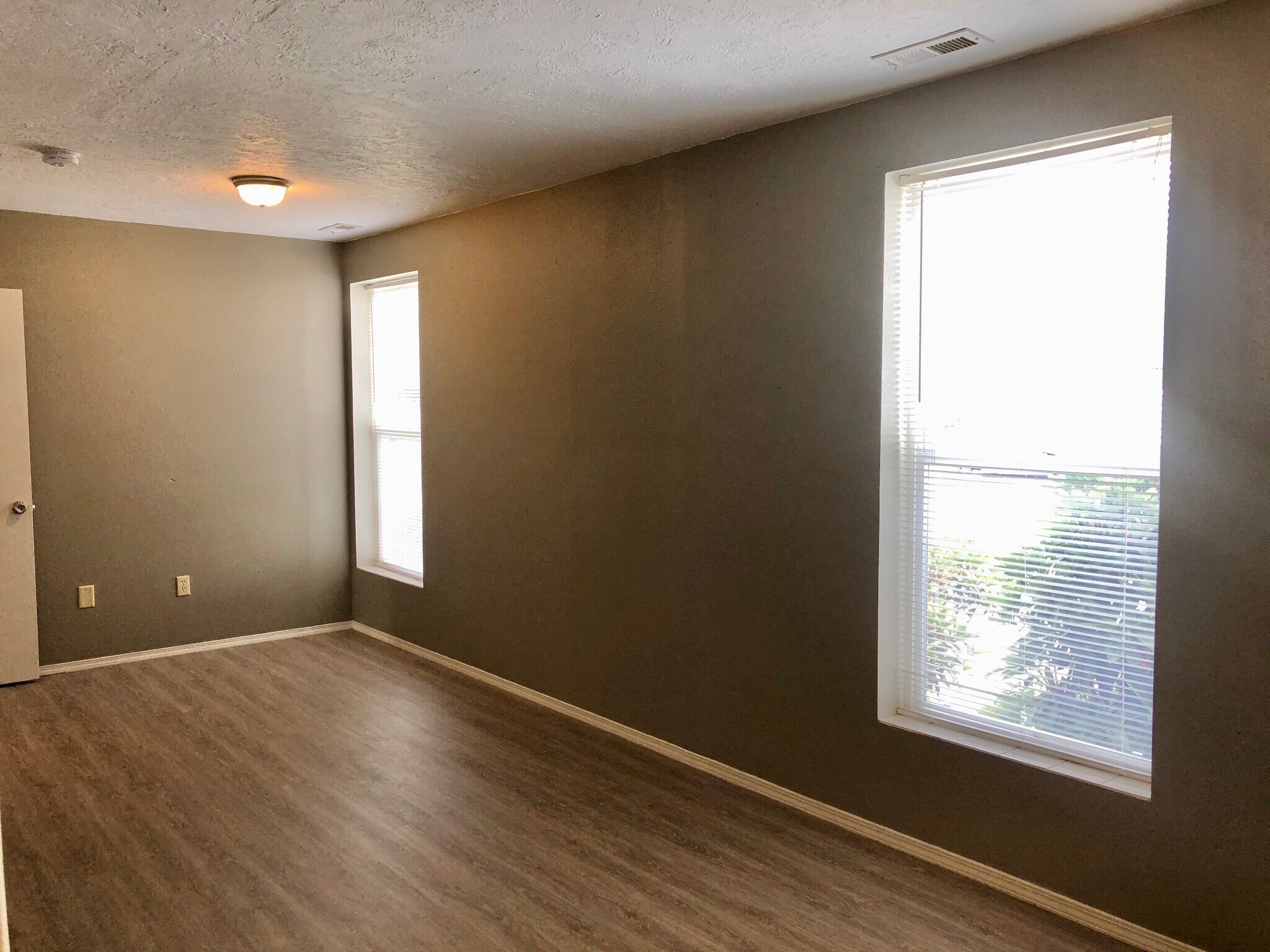 Large North Bedroom - 105 W 2nd St