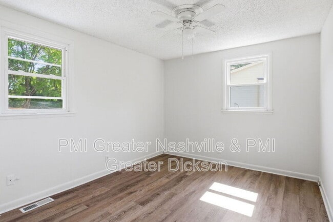 Building Photo - 704 McPherson Dr