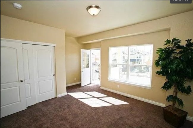 Building Photo - Great Townhome in Fort Collins