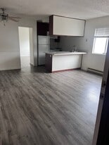 Building Photo - Sandpiper Apartments