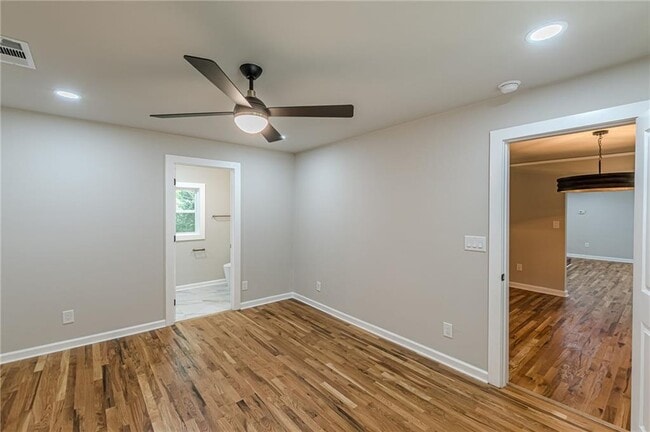 Building Photo - 1624 Dodson Dr SW