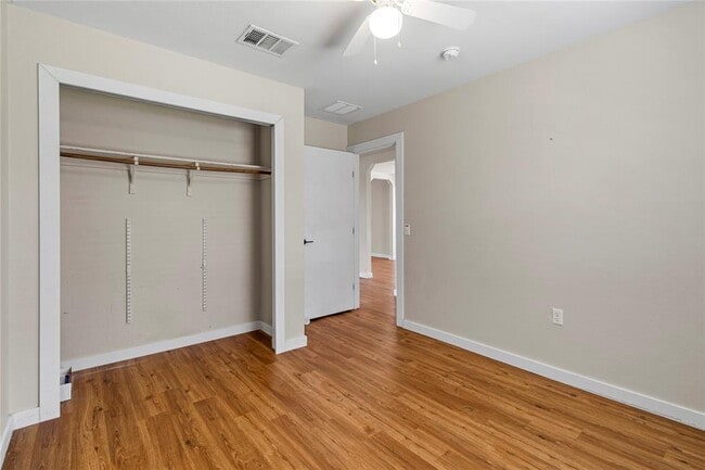 Building Photo - 9004 Berryline Cove