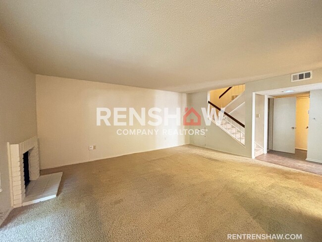 Building Photo - Audubon Square - Gated Community - East Me...