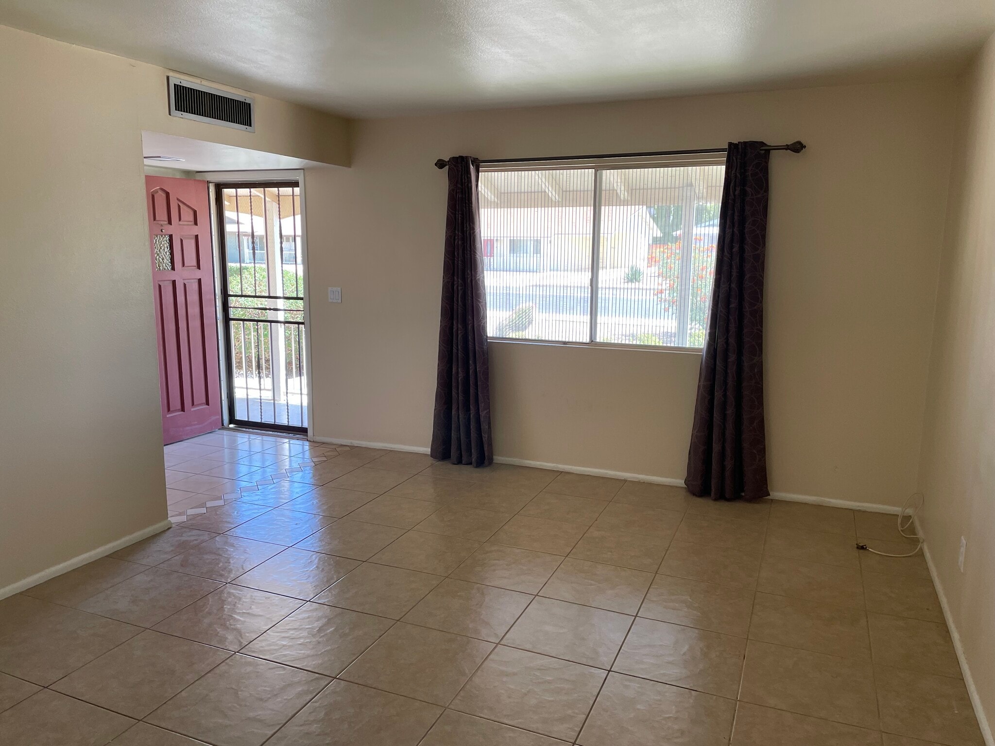 Living room - 11044 W Sun City Blvd