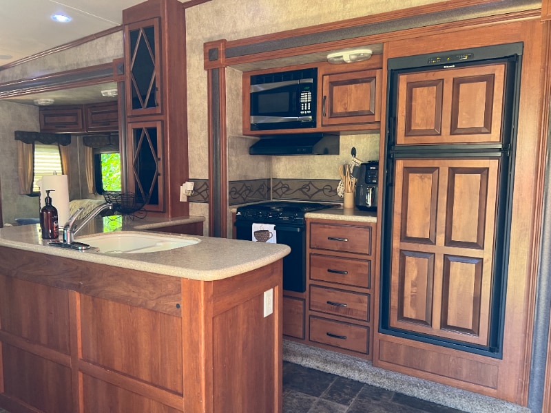 Building Photo - 7560 Chelsea Rd