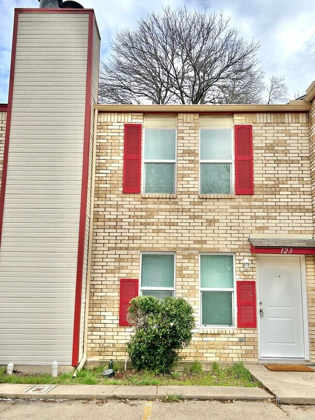 2 Bed 1.5 Bath Townhome 123 Austin Stone Dr Duncanville TX 75137 Apartment Finder