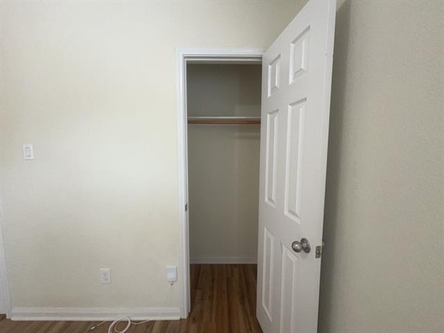 Building Photo - 10009 Iron Ridge Dr