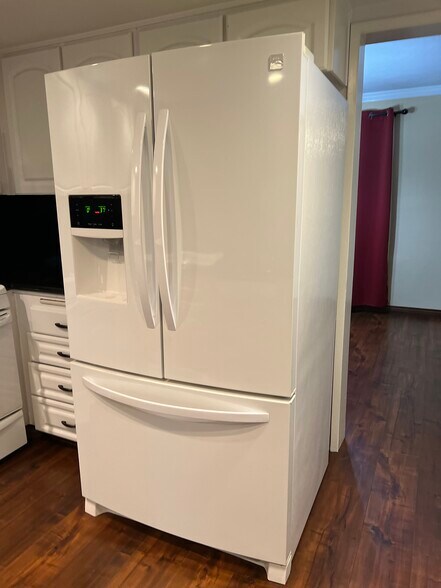 Building Photo - 19225 Index St