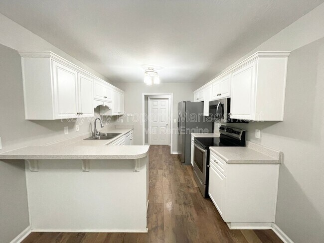 Building Photo - 1391 Watsonia Dr