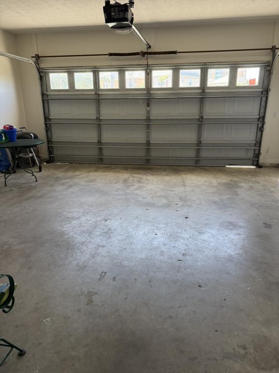 Building Photo - 7908 Sunset Ave