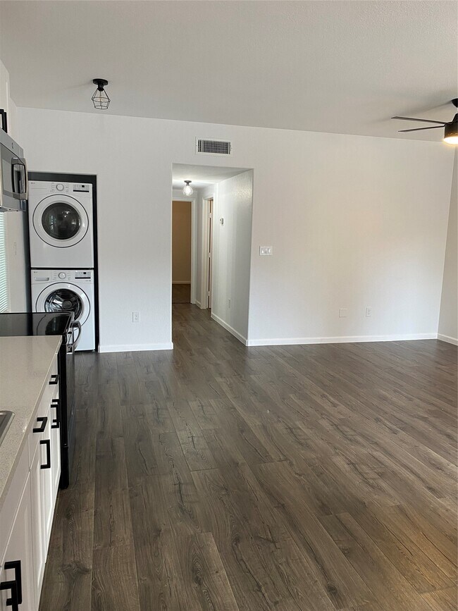 Building Photo - 7823 Goode St