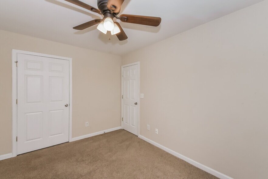 Building Photo - 254 Highland Falls Dr