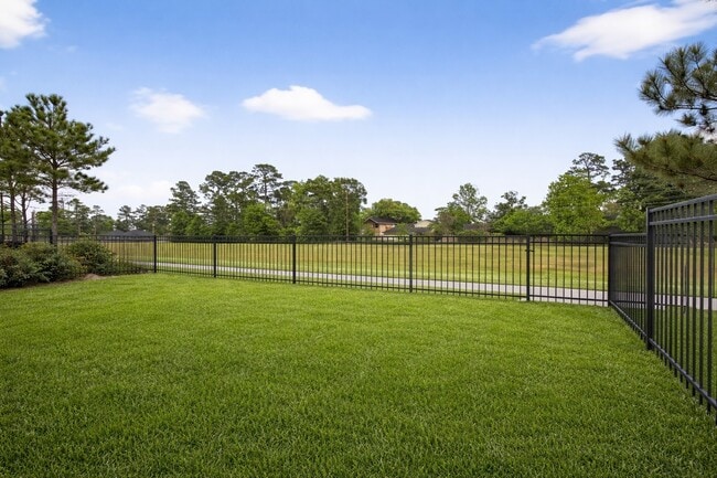 Building Photo - 16817 Pink Wintergreen Dr