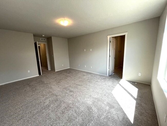 Building Photo - New 4 Bedroom 2.5 Bath Home McMinnville OR