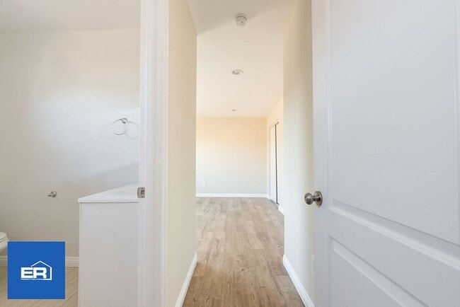 Building Photo - 3 Bed Home in Los Angeles CA for Rent 90033 Garage Available