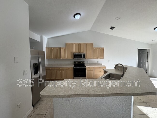 Building Photo - 3614 Cordova Terrace