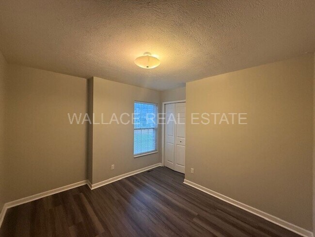Building Photo - 8206 Gallaher Station Dr