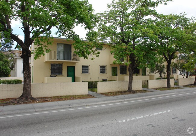 Primary Photo - 2197 NW 18th Ter
