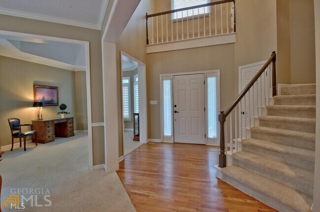 Building Photo - 404 Burgess Point