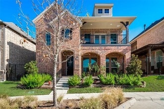 Building Photo - 2480 Cathedral Dr
