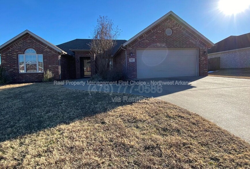 Building Photo - 320 Beasley Dr