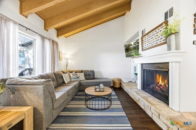 Building Photo - 1135 Parkview Dr