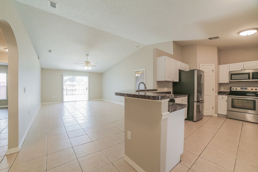 Building Photo - 4712 Newbourne Way