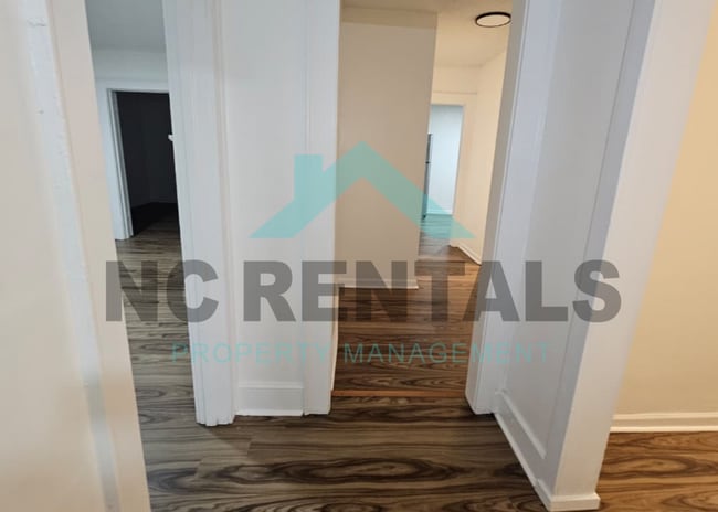 Building Photo - 124 Depot St