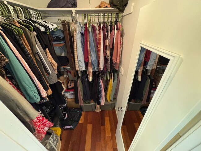 Building Photo - Bright And Spacious 2 Bed 2 Bath Condo In Ramblewood At Daventry