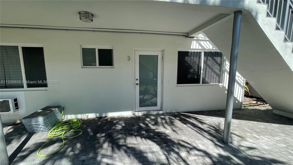 Building Photo - 320 86th St