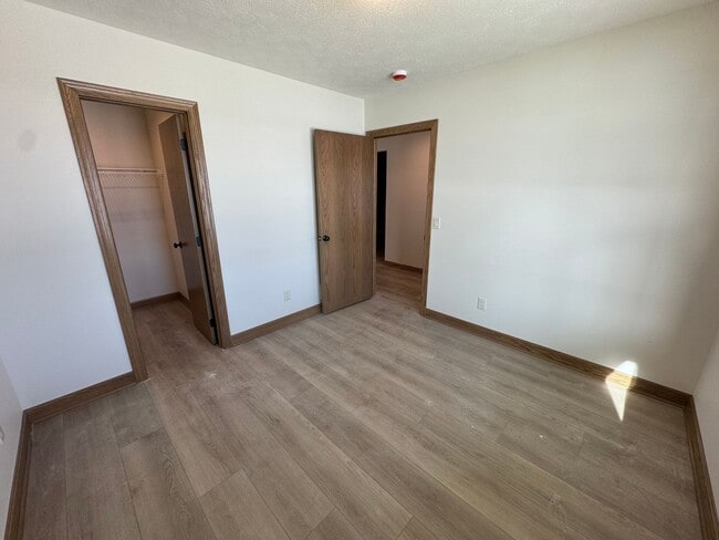 Building Photo - 2485 Shreve Rd