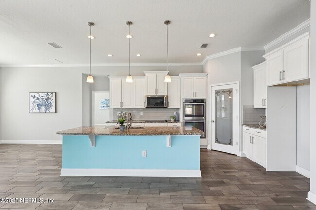 Building Photo - 443 Sweet Mango Trl