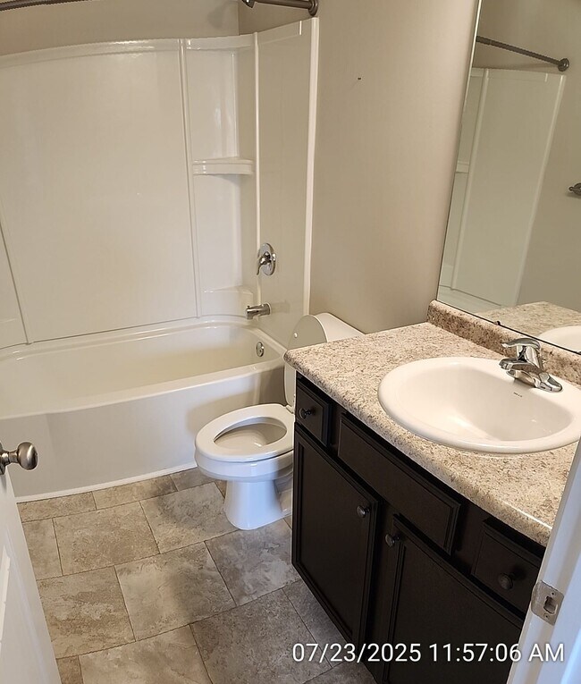 Building Photo - 64 Sunflower Cir NE