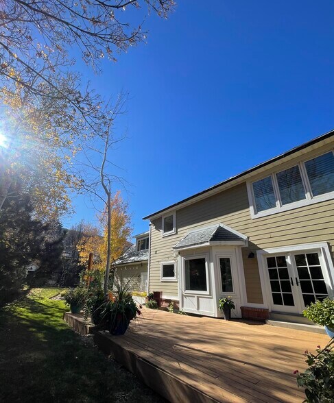 Building Photo - 9751 S Old Ranch Pl