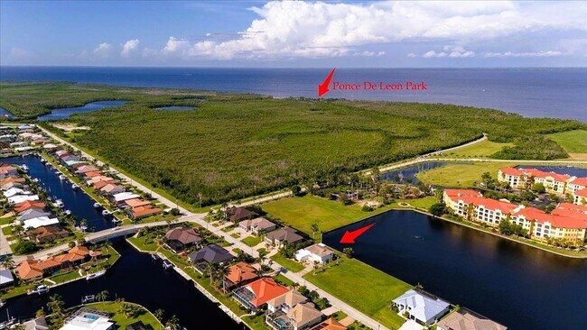 Building Photo - 175 Colony Point Dr