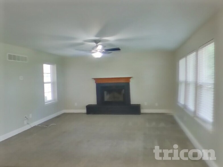 Building Photo - 539 Great Oaks Meadow Dr