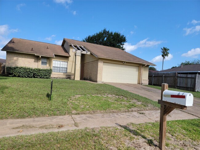 Building Photo - 6707 Loch Bruceray Dr
