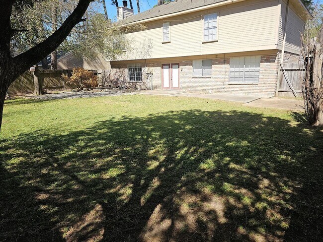 Building Photo - 11411 Sky Way Dr