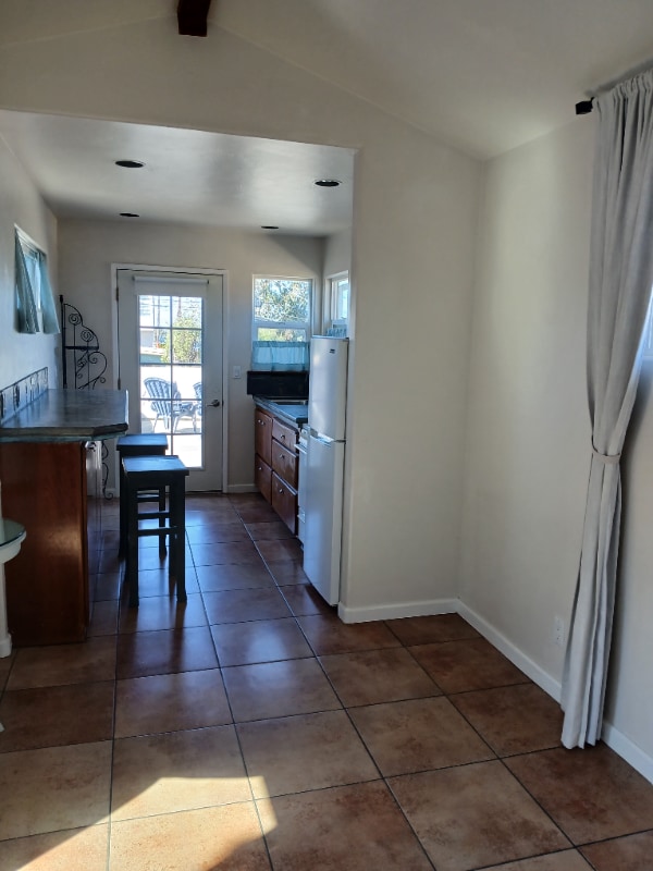 Building Photo - 550 Madera Ave