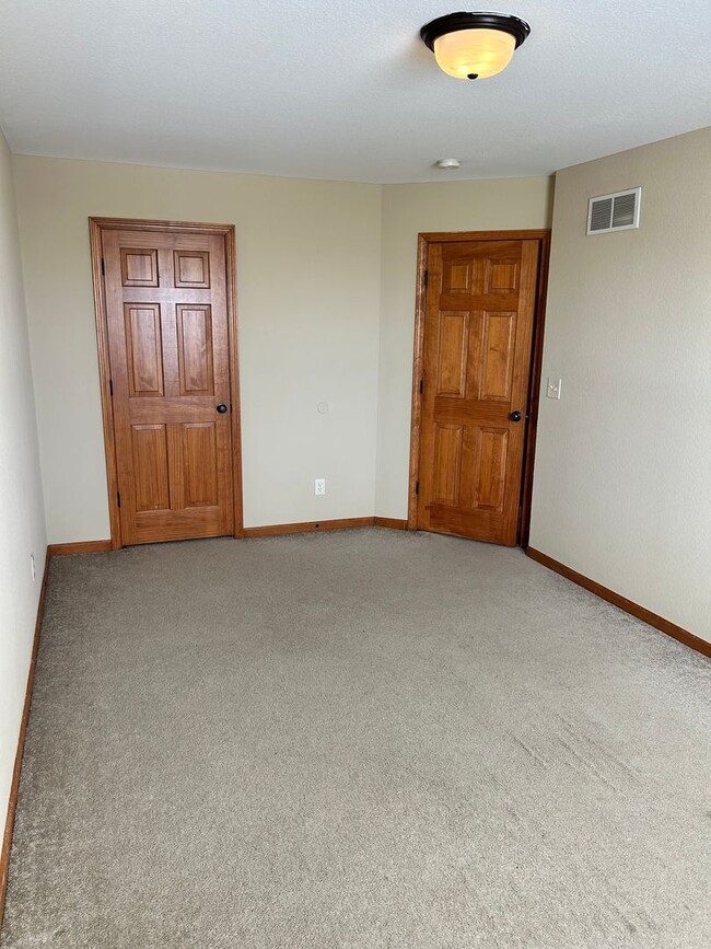 Building Photo - Wonderful Single Family Home