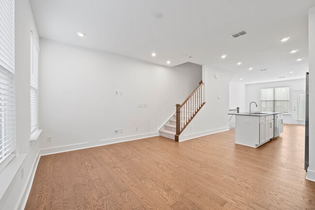 Building Photo - Prime Briar Creek Location – 3BR Townhome ...
