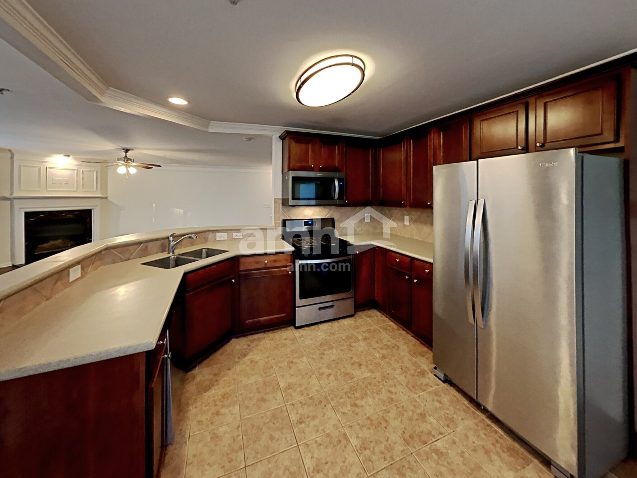 Building Photo - 325 Balaban Cir